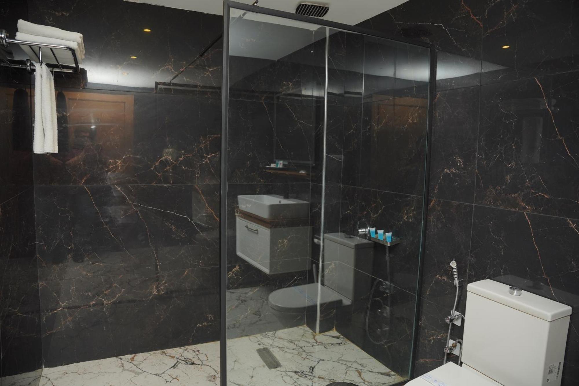 Myhotel Ербіль Екстер'єр фото